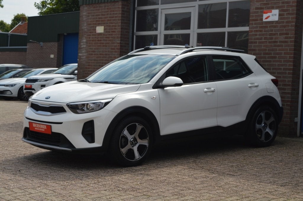Kia Stonic 1.0 T-GDi MHEV | CAMERA - CARPLAY (bj 2021), Auto's, Voorwielaandrijving, Dealer onderhouden, Gebruikt, Euro 6