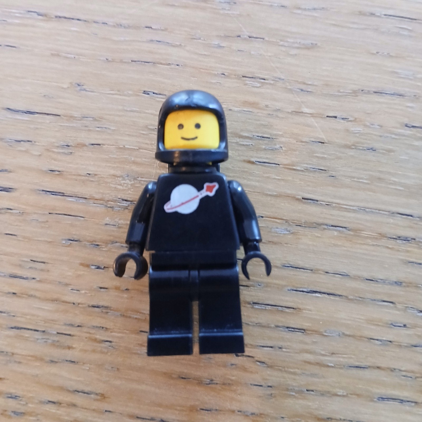 Lego Classic Space Minifiguur Zwart met Zuurstoftank, Gebruikt, Lego, Ophalen of Verzenden, Inclusief minifiguren