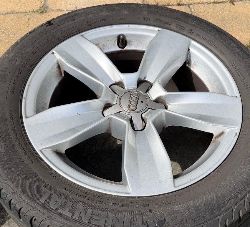 4 ORIGINELE AUDI 15" velgen (A1) - incl zomerbanden 185/60, Auto-onderdelen, Ophalen, Gebruikt, 15 inch, Banden en Velgen