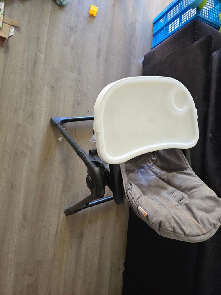 Handige kinderstoel met afneembaar eetblad, Ophalen of Verzenden, Gebruikt, Overige typen, Afneembaar eetblad