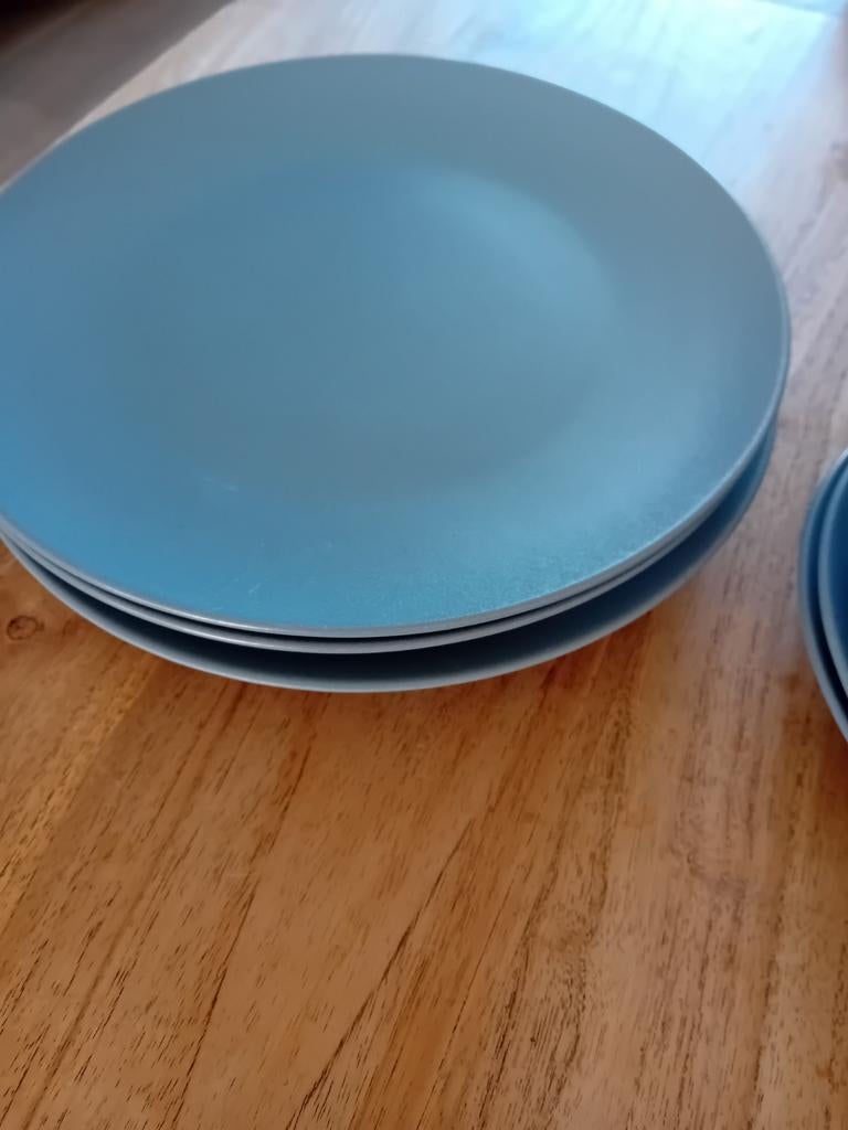 IKEA borden set - 4 grote, 4 kleine - blauw/grijs, Ophalen of Verzenden, Gebruikt, Effen, Bord(en)