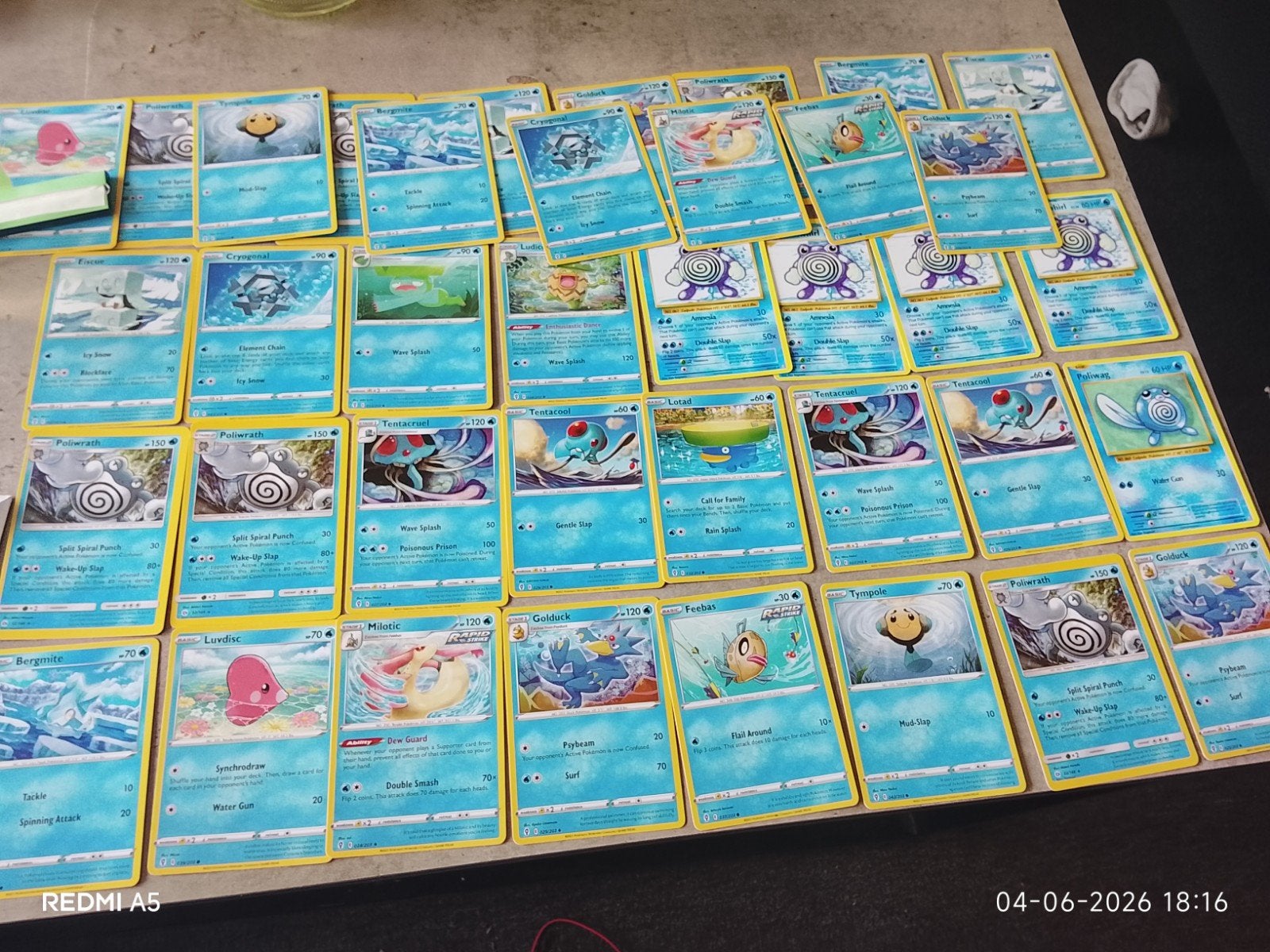 Grote partij Pokémon kaarten - Water type, Ophalen of Verzenden, Gebruikt, Meerdere kaarten