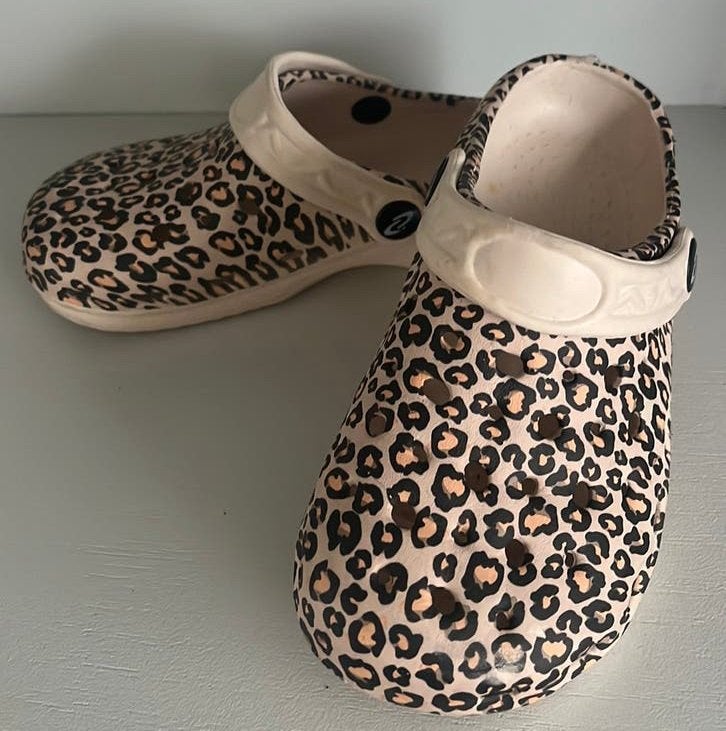 Slippers panterprint maat 31 zgan, Ophalen, Zo goed als nieuw, Meisje, Overige typen