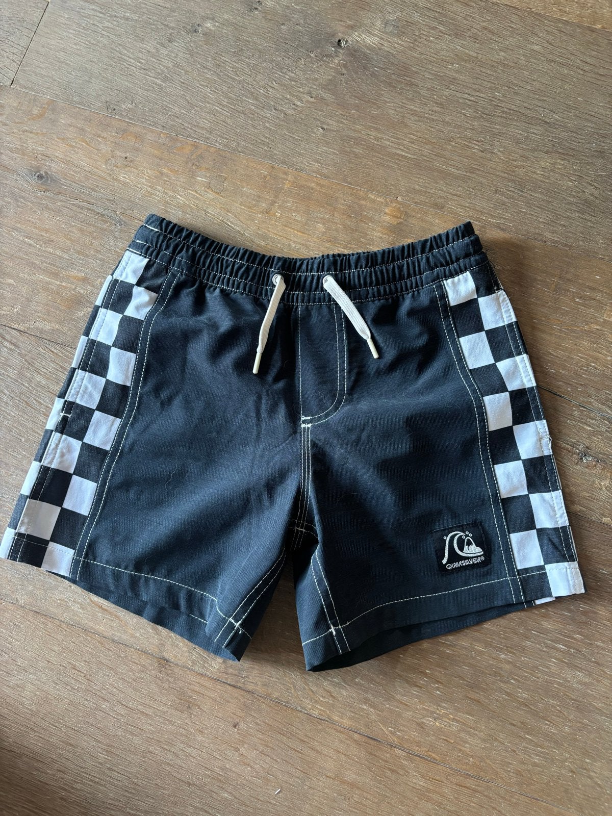 Quiksilver zwembroek zwart/wit geblokt maat 10, Overige maten, Ophalen of Verzenden, Zo goed als nieuw, Zwembroek