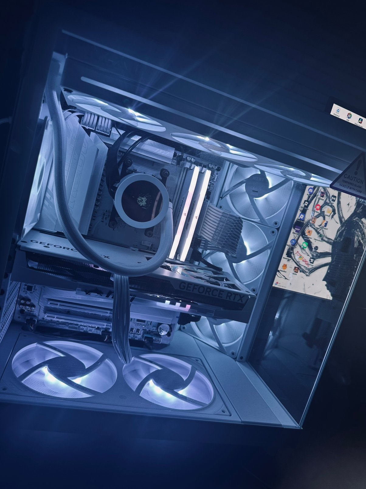 Witte Gaming PC – RTX 5060 Ti | Ryzen 5 9600X | 32GB DDR5, Ophalen, Overige genres, 1 speler, Zo goed als nieuw