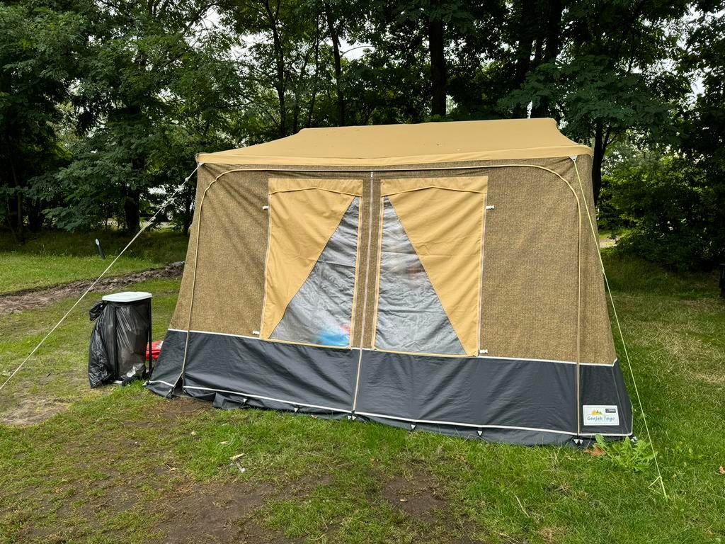 Gerjak tago settler, Caravans en Kamperen, Ophalen
