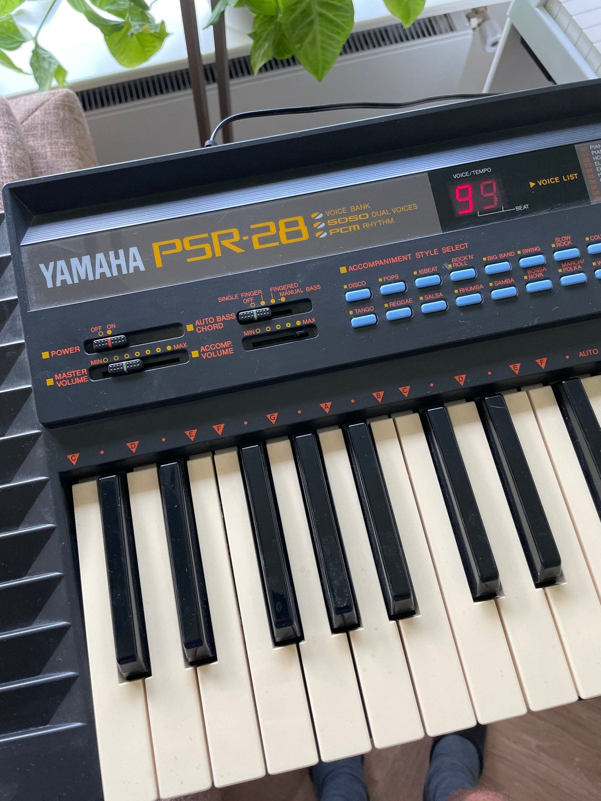 Yamaha PSR-28 Keyboard met 100 instrumenten en begeleiding, Muziek en Instrumenten, Keyboards, Ophalen, Gebruikt, 61 toetsen, Yamaha