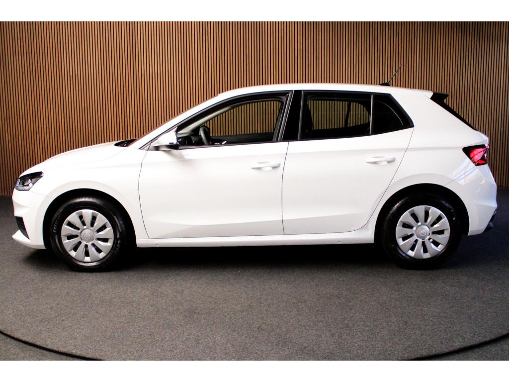 Skoda Fabia 1.0 Navi Airco Stoelverwarm. PDC Cruise Carplay, Stof, Gebruikt, Wit, Origineel Nederlands