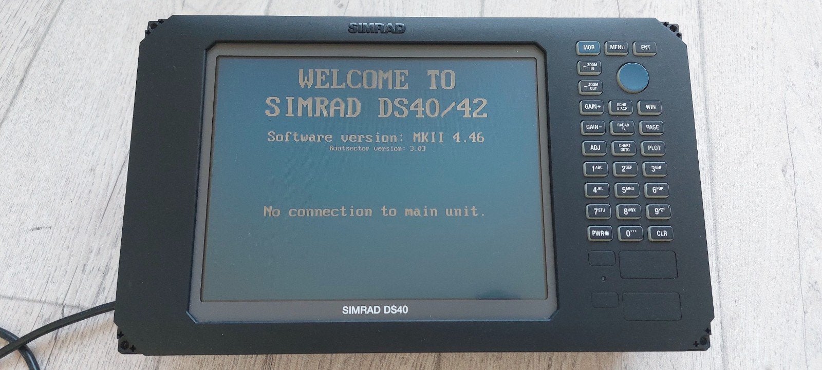Simrad DS40 kaartplotter fishfinder, Ophalen of Verzenden, Zo goed als nieuw, Kaartplotter of Fish Finder