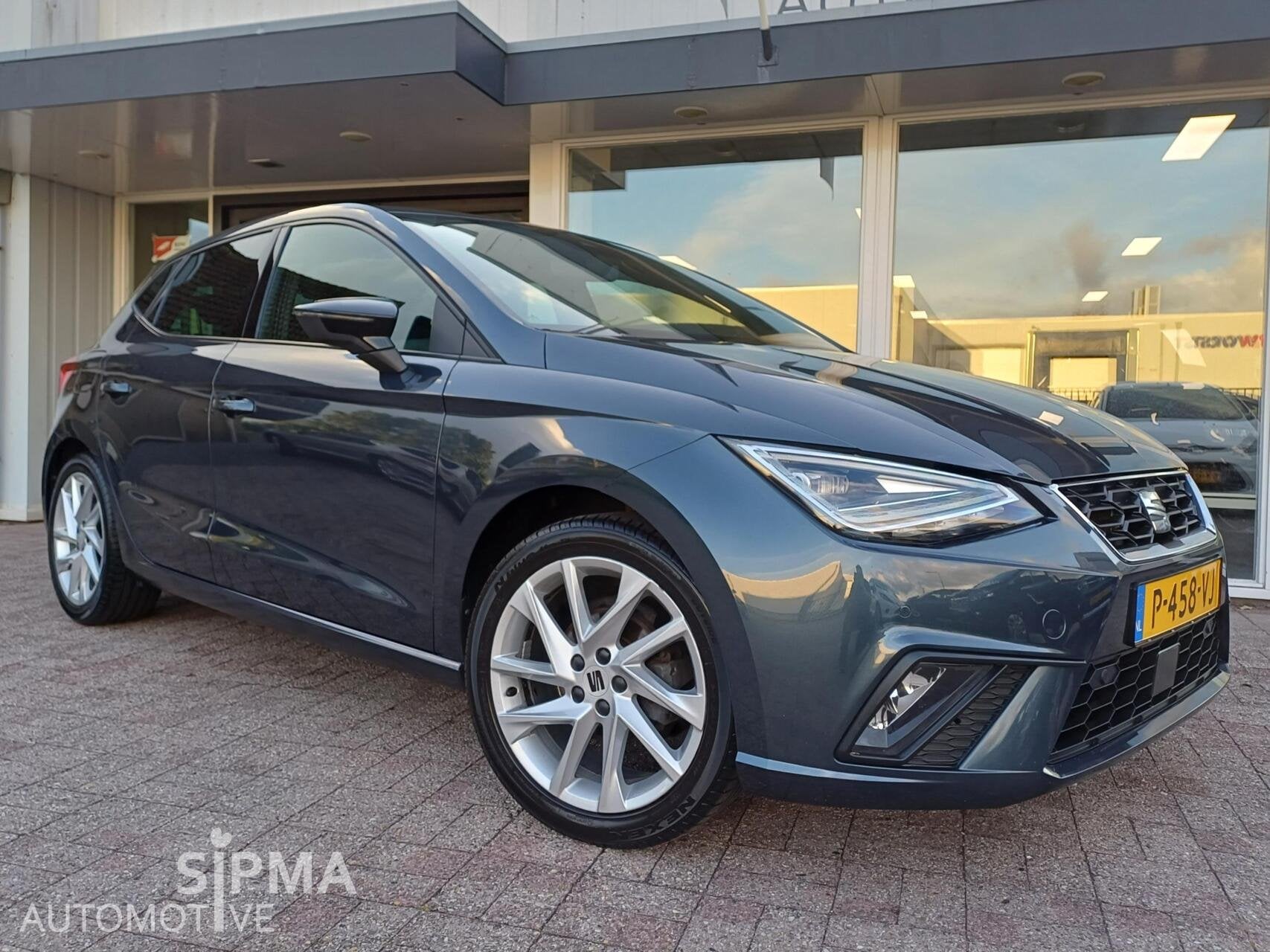 Luxe Seat Ibiza 1.0TSI 95pk FRintense/Led/Carplay/17"/Camera, Auto's, Voorwielaandrijving, Gebruikt, Ibiza, Origineel Nederlands