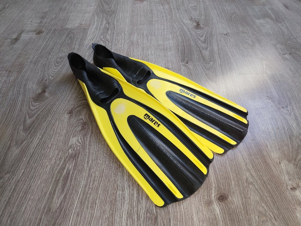 Mares Avanti Superchannel Full Foot snorkel vinnen, Watersport en Boten, Ophalen of Verzenden, Gebruikt, Snorkelvinnen