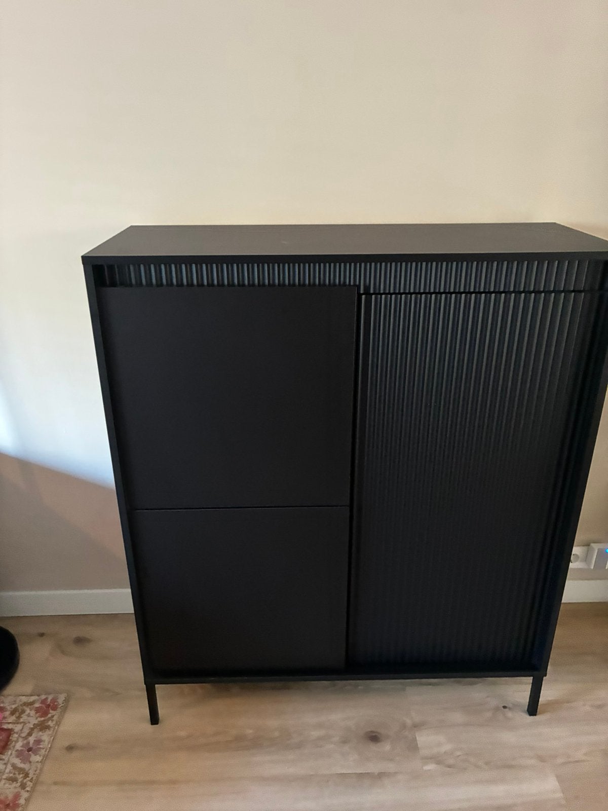 Meubella - Dressoir Saran kast- Mat zwart., Ophalen, 100 tot 150 cm, Zo goed als nieuw, Minder dan 100 cm