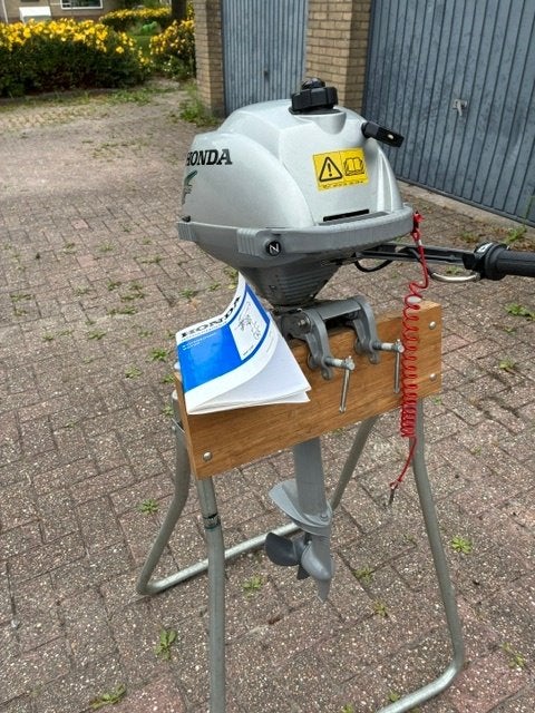 Aanhangmotor Honda 2 Pk viertakt, Ophalen, Minder dan 5 pk, Viertaktmotor, Zo goed als nieuw