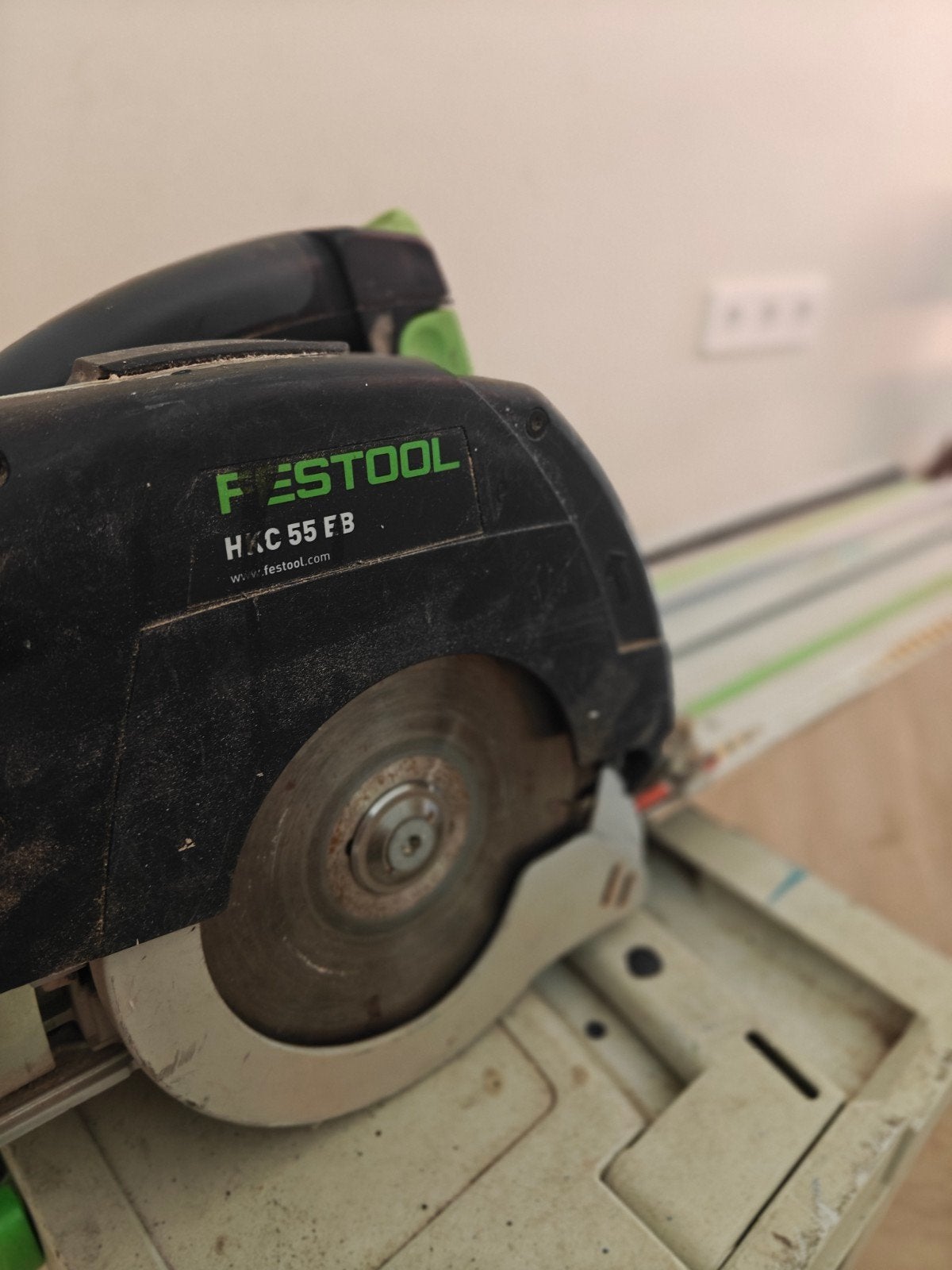 Festool HKC 55 EB + FSK 420 afkortliniaal, Ophalen, 1200 watt of meer, Decoupeerzaag, 30 tot 70 mm
