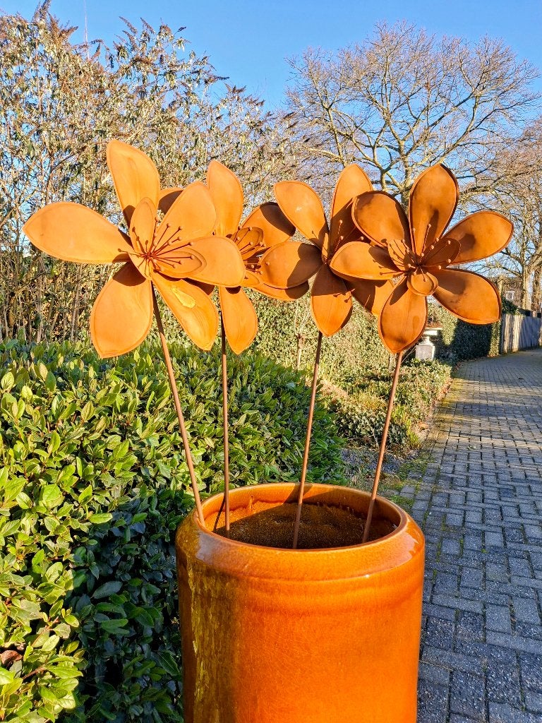 Roest bloem groot lelie op tuinsteker diameter 35 cm., Ophalen of Verzenden, Nieuw