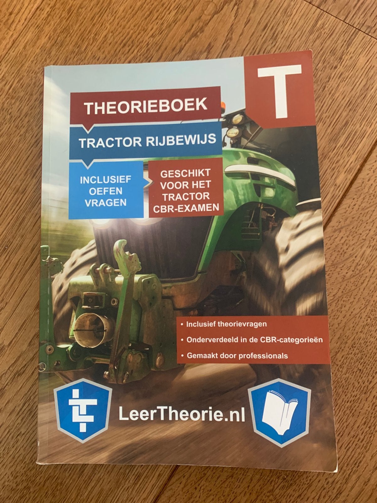 THEORIEBOEK TRACTOR RIJBEWIJS, Ophalen of Verzenden, Alpha, Niet van toepassing