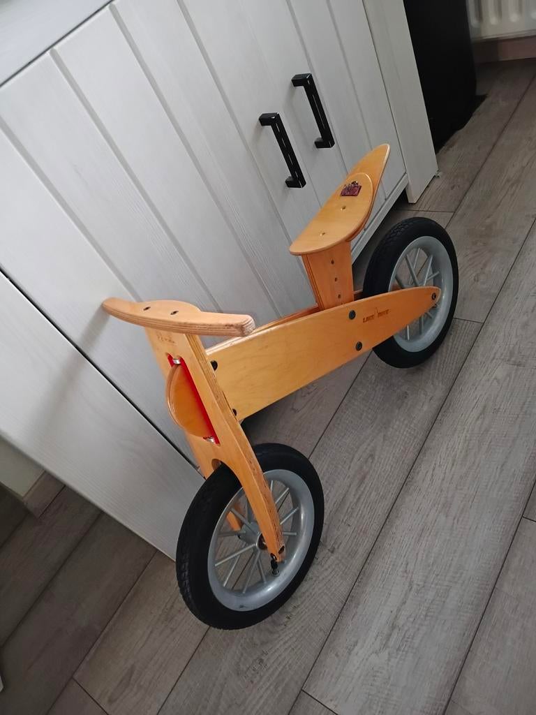 Kokua Stevig houten loopfietsje  5,00 euro, Ophalen of Verzenden, Gebruikt, Loopfiets