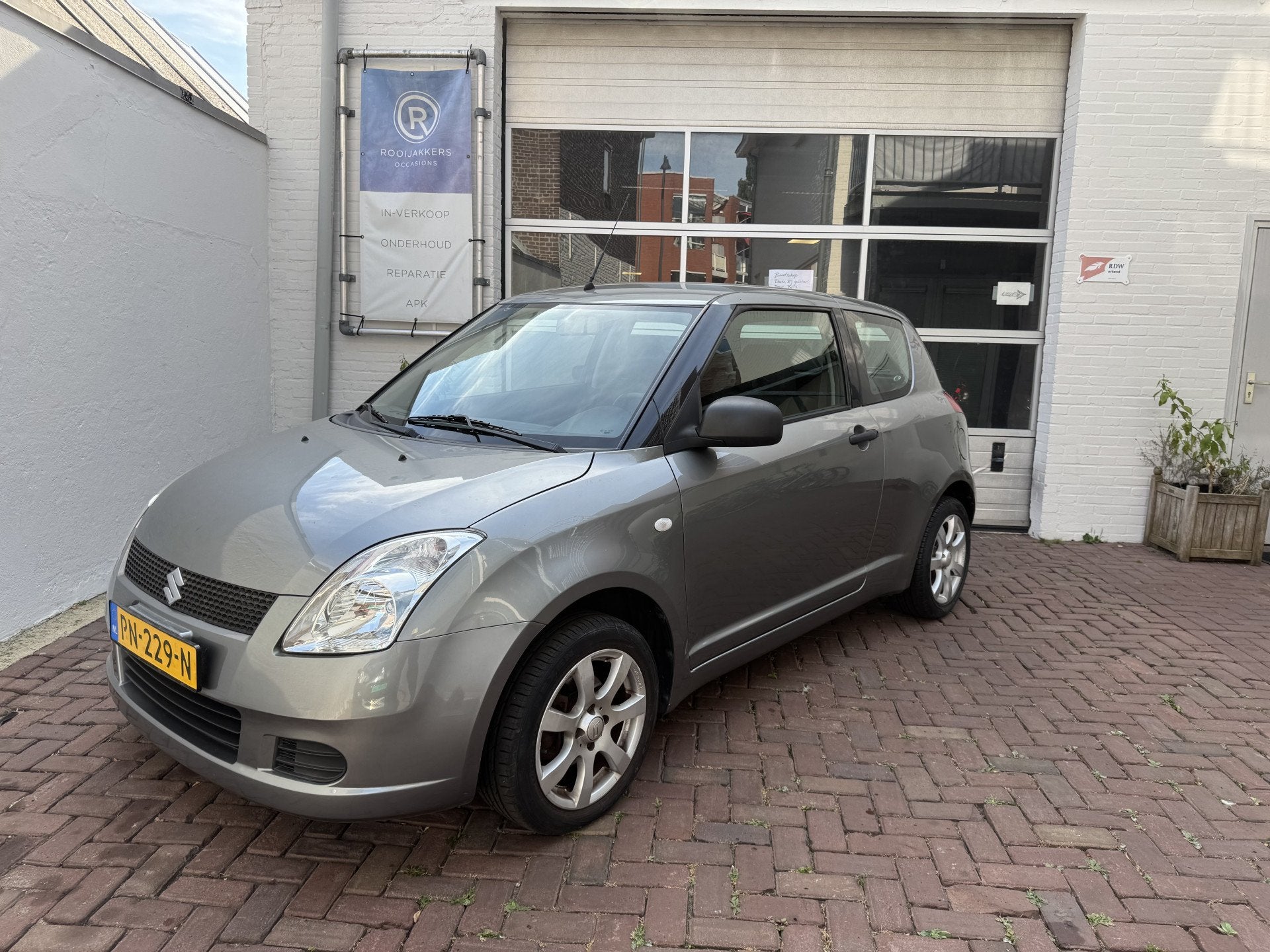 Suzuki Swift 1.3 GA Airco/LMvelgen (bj 2007), Auto's, Gebruikt, 31 €/maand, 400 kg, Swift