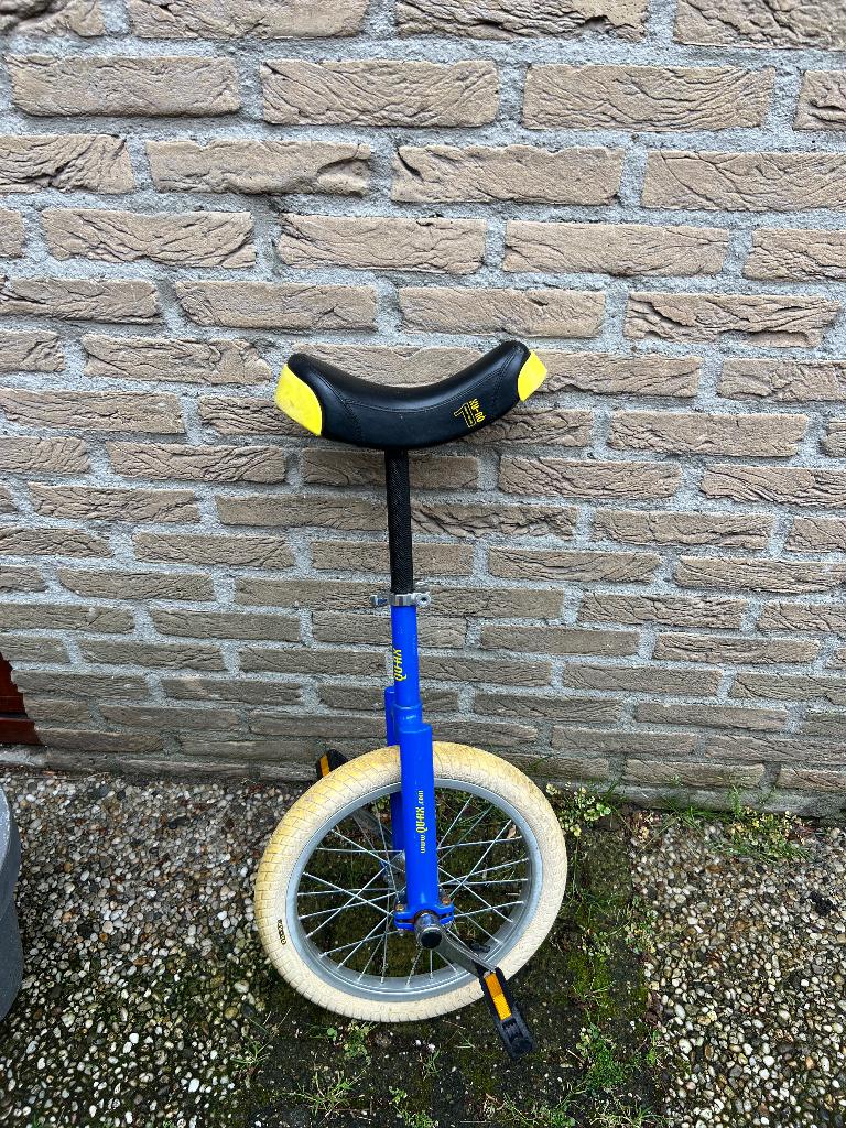 Qu-ax eenwieler kinderen 16 inch, Ophalen, Gebruikt