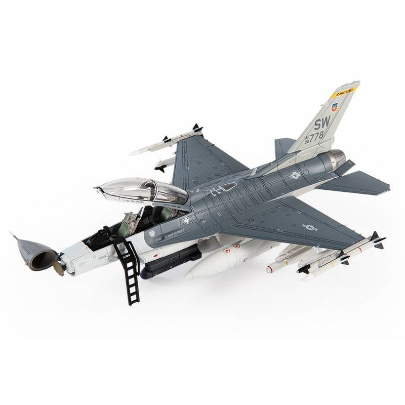 Lockheed F-16DG Night Falcon Gary North Calibre Wings 721604, Glow2B Germany GmbH Erlenbacher Str. 3 shop@glow2b.de, Schaalmodel