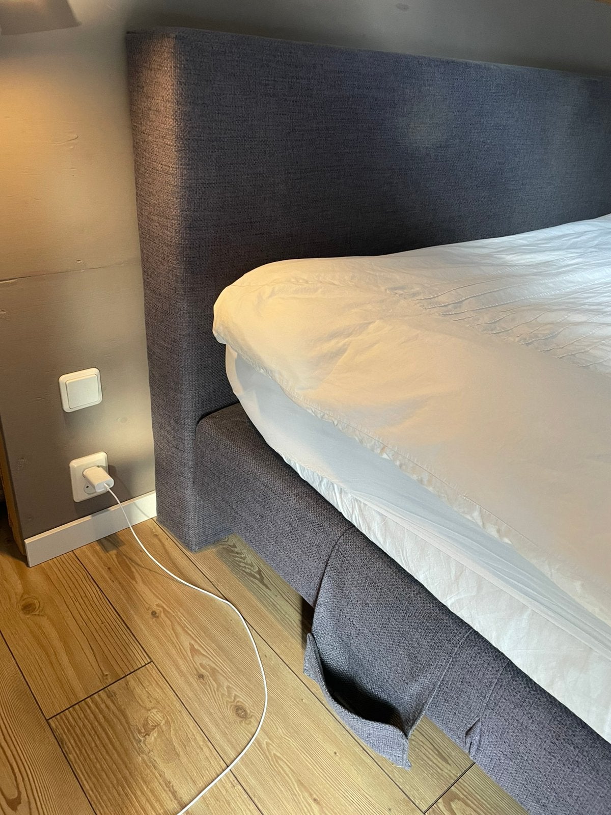 Mooie boxspring, Ophalen, Strak, Gebruikt, 210 cm