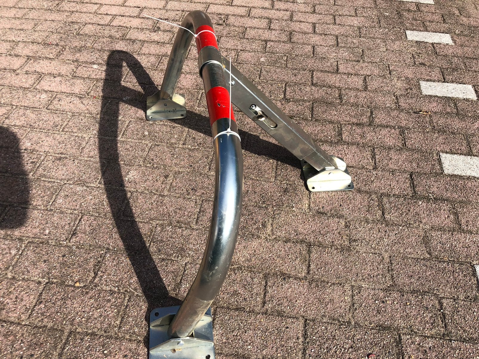 Parkeer beugel, Ophalen, Zo goed als nieuw