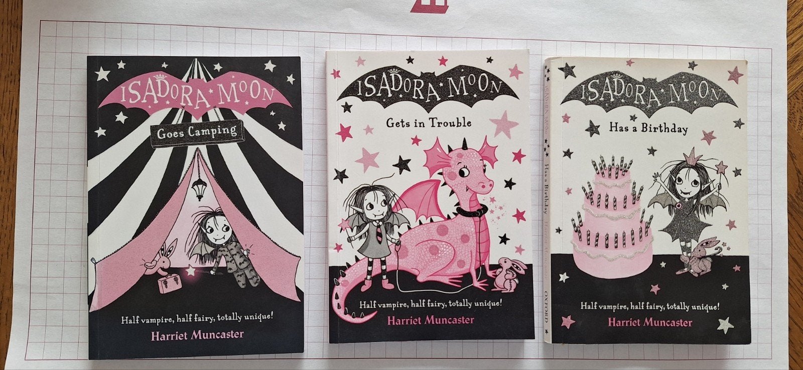 Isadora Moon.    3 boeken, Verzenden, Zo goed als nieuw