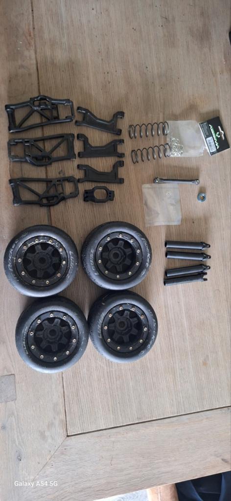 Traxxas maxx onderdelen, Elektro, Gebruikt, Auto offroad, Ophalen of Verzenden