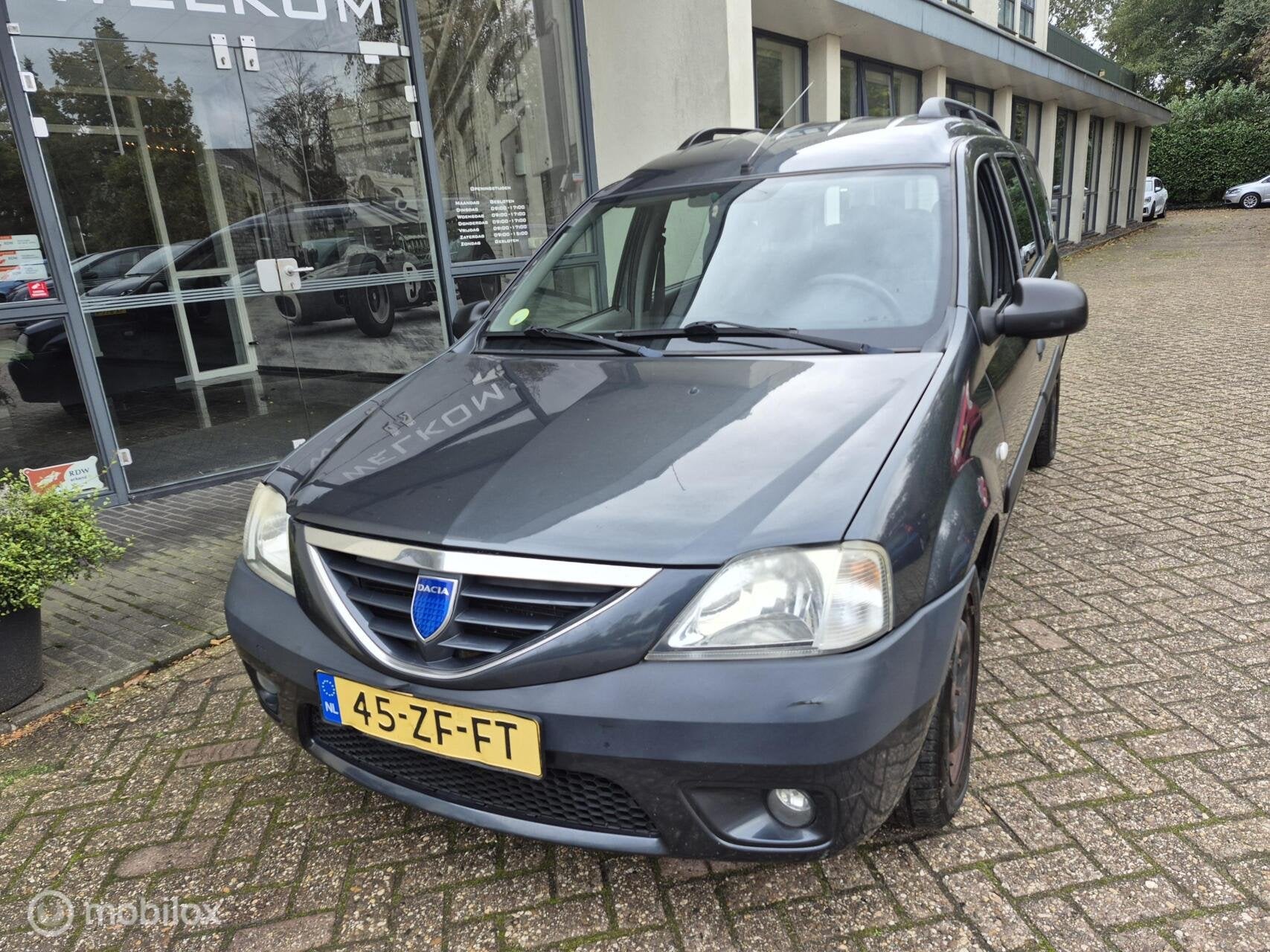 Dacia Logan MCV 1.6-16V Lauréate 7 Persoons|Airco|2008, Auto's, Stof, Origineel Nederlands, Bedrijf, Euro 4