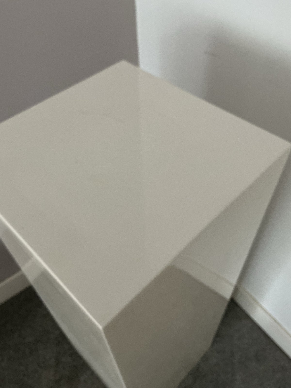 Witte sokkel/display zuil, Ophalen, Gebruikt