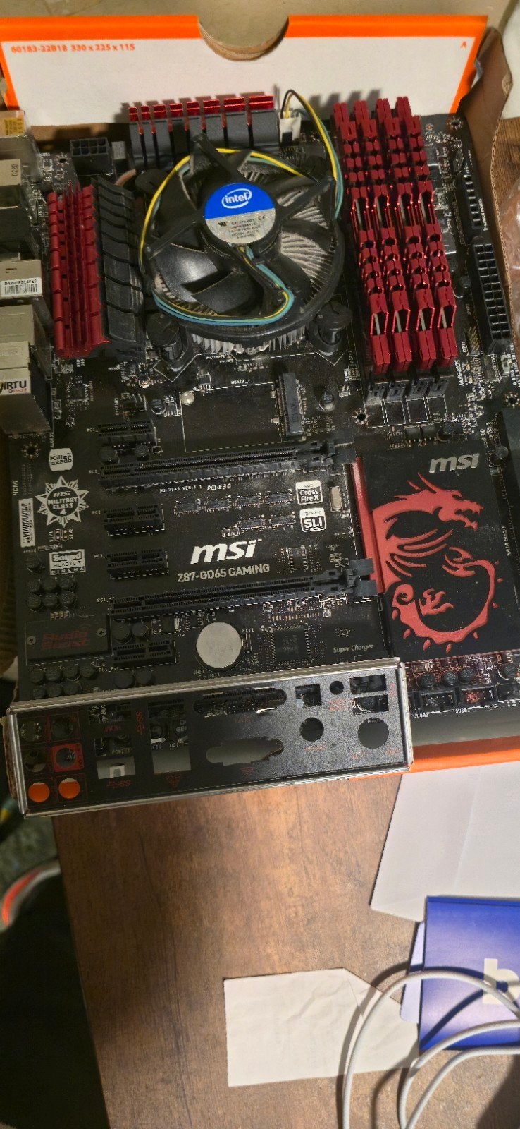 MSI Z87-GD65 GAMING Moederbord met Intel CPU Koeler, Computers en Software, Moederborden, Gebruikt, DDR3, Ophalen of Verzenden