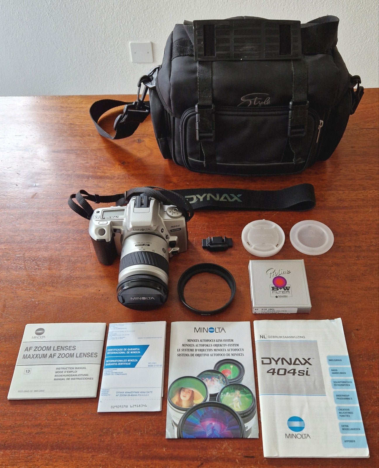 Minolta Dynax 404 SI analoge spiegelreflex fotocamera set., Ophalen, Zo goed als nieuw, Spiegelreflex, Minolta