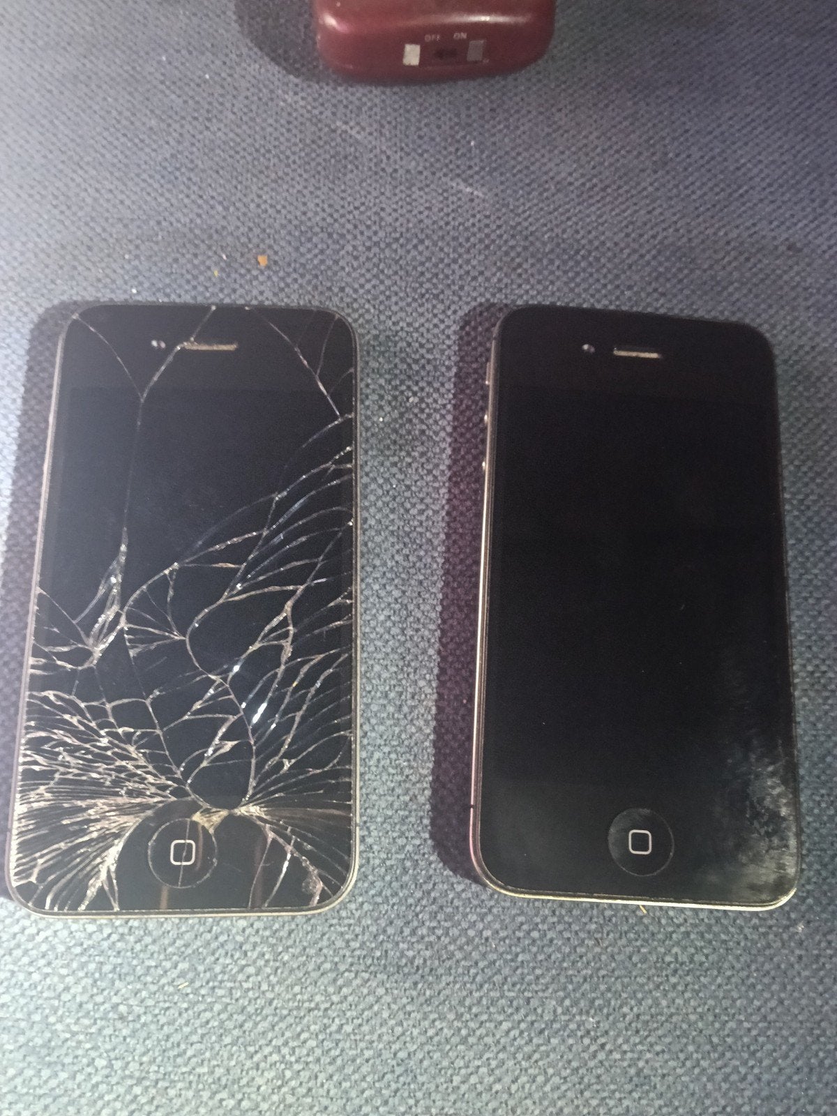 Set van 2 klassieke Apple iPhones: iPhone 4 en iPhone 4s, Gebruikt, Zwart, Ophalen of Verzenden, Zonder simlock