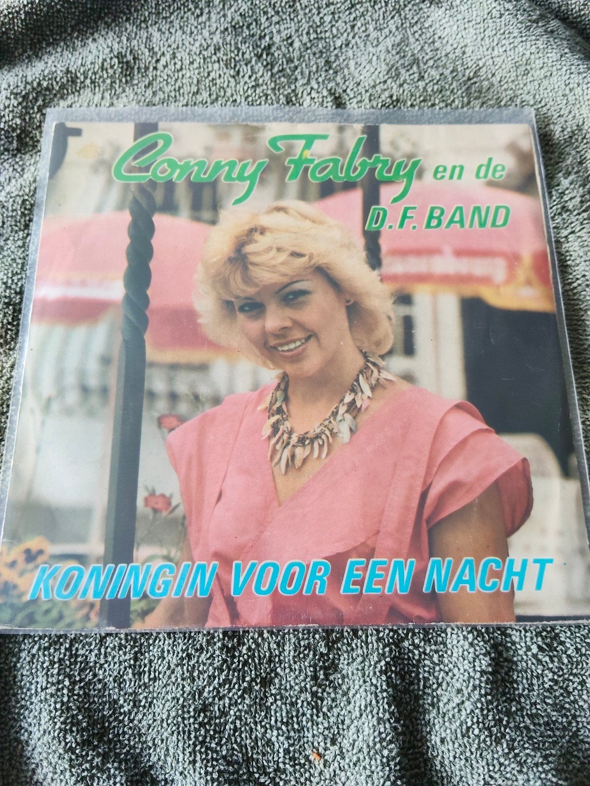 koningin voor een nacht, Ophalen of Verzenden, Gebruikt, 12 inch, Levenslied of Smartlap