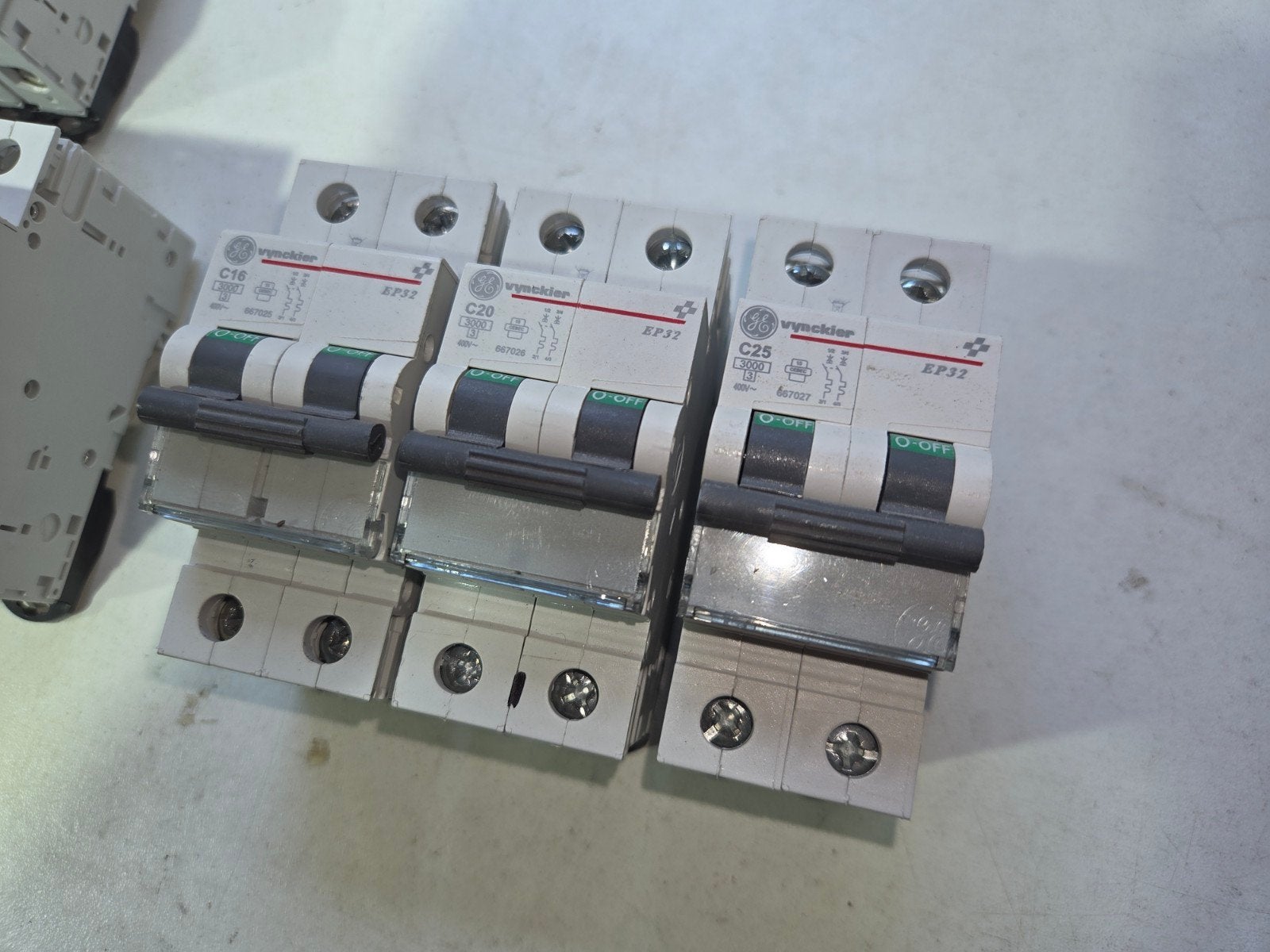 GE Vynckier installatieautomaten C16, C20, C25, Ophalen of Verzenden, Gebruikt, Overige merken, Installatieautomaat