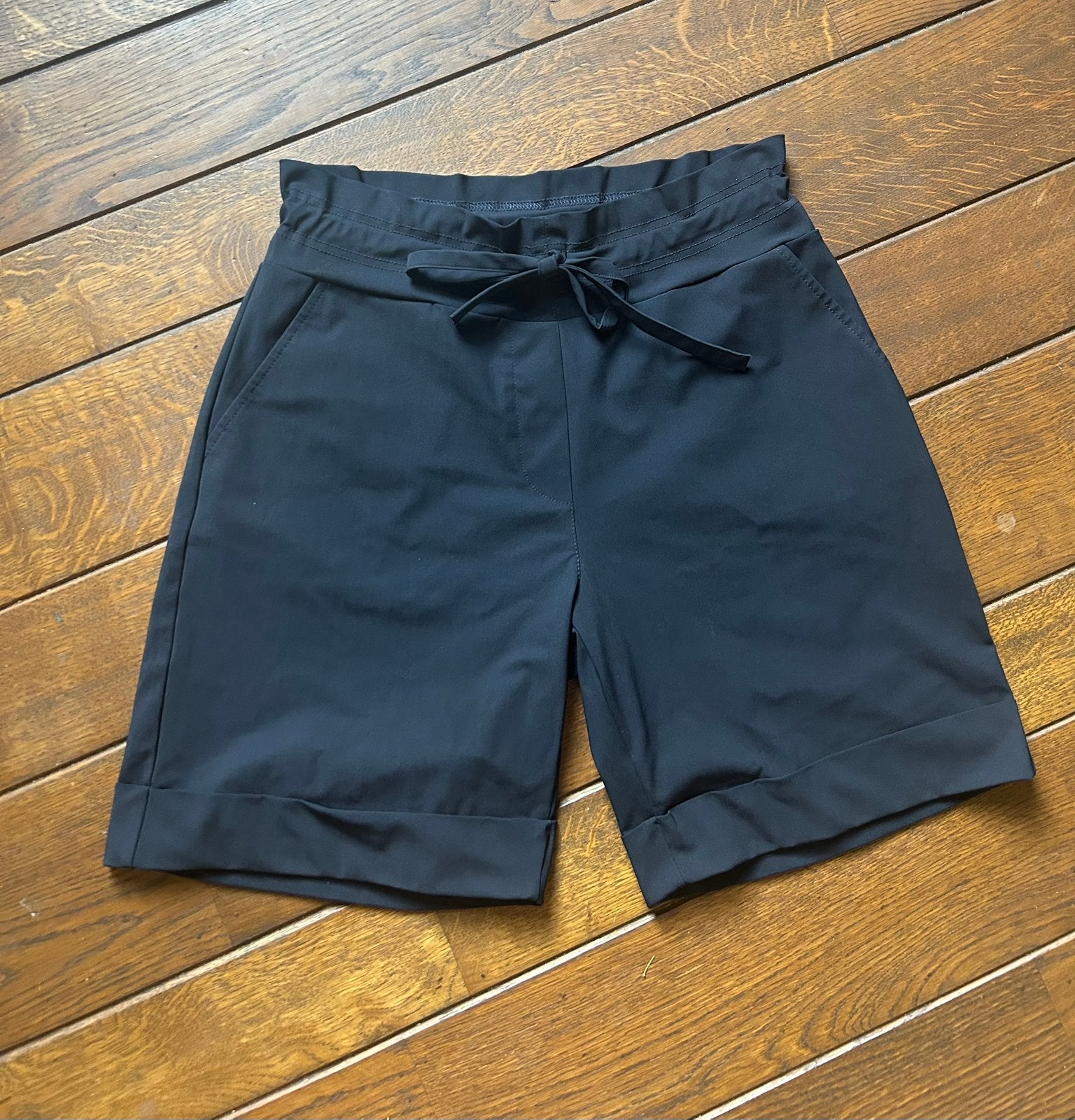 Donkerblauwe Anneloes City bermuda, short S, Kort, Zo goed als nieuw, Maat 36 (S), Verzenden