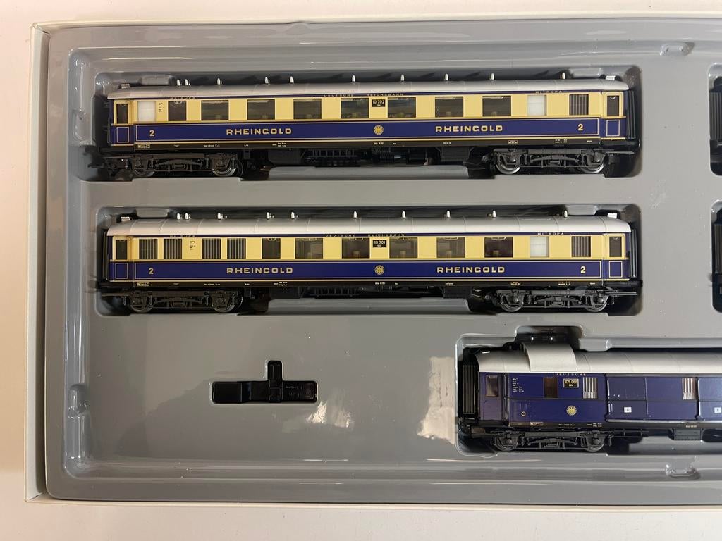 * Märklin 4228 Rheingold * Express Rijtuigen * Tafellampen *, Wisselstroom, Wagon, Ophalen of Verzenden, Zo goed als nieuw