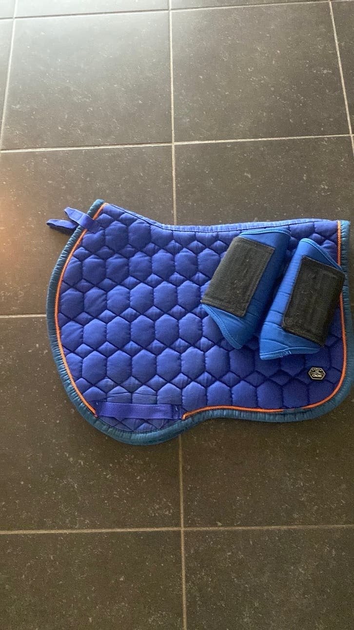 Een blauw Q cross dekje en beenbeschermes rn thermoshirt, Dieren en Toebehoren, Gebruikt, Ophalen of Verzenden, Pony (P), Blauw