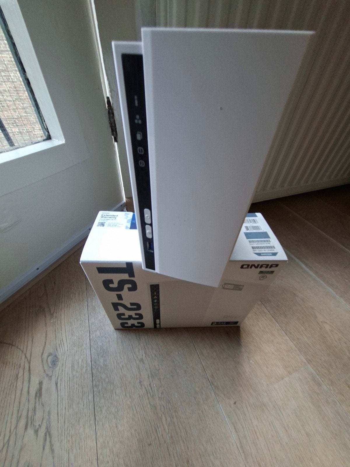 Qnap NAS TS-233 opslag 2x4Tb met doos, Computers en Software, Ophalen of Verzenden, Zo goed als nieuw