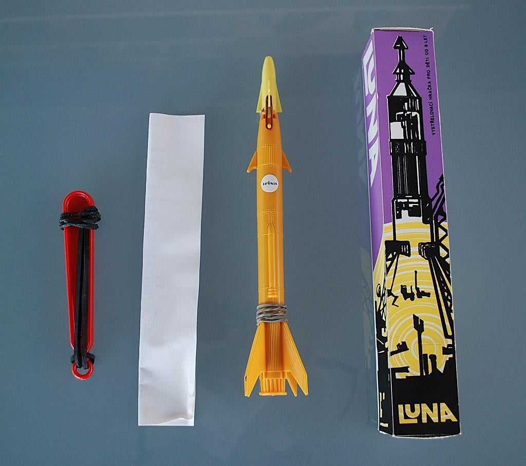Maan Raket Retro Speelgoed Oostblok ​IRISA LUNA 9 stuks 1987, Antiek en Kunst, Ophalen of Verzenden