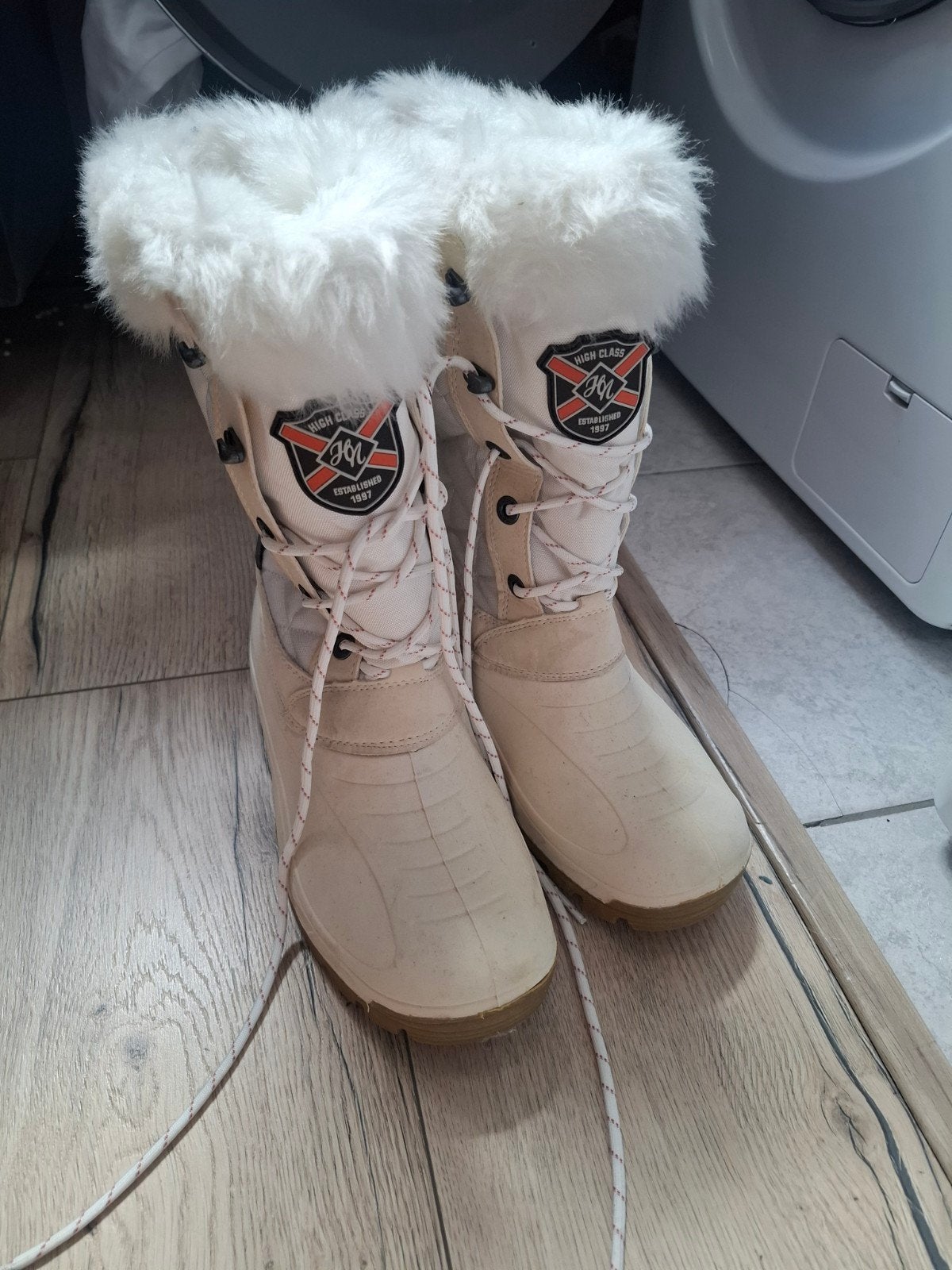Human Nature snowboots maat 39, Human Nature, Ophalen of Verzenden, Gedragen, Snowboots