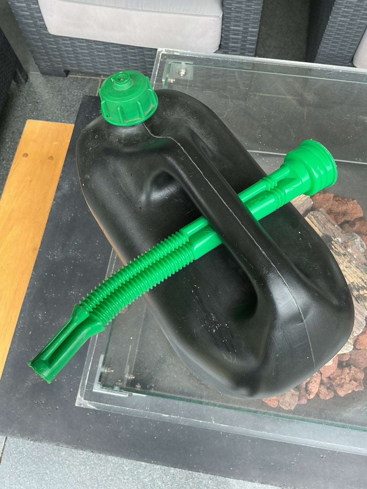 Jerrycan 10 li. met schenktuit vzv beluchting KOOPJE !, Ophalen, Nieuw