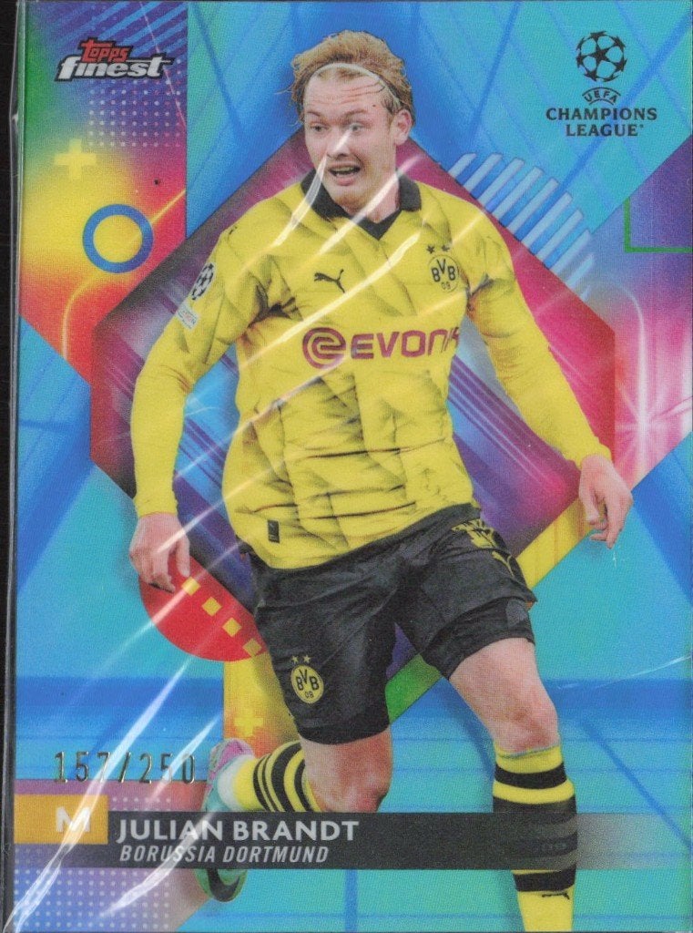 Julian Brandt /250 Topps Finest UEFA Dortmund, Ophalen of Verzenden, Zo goed als nieuw, Plaatje