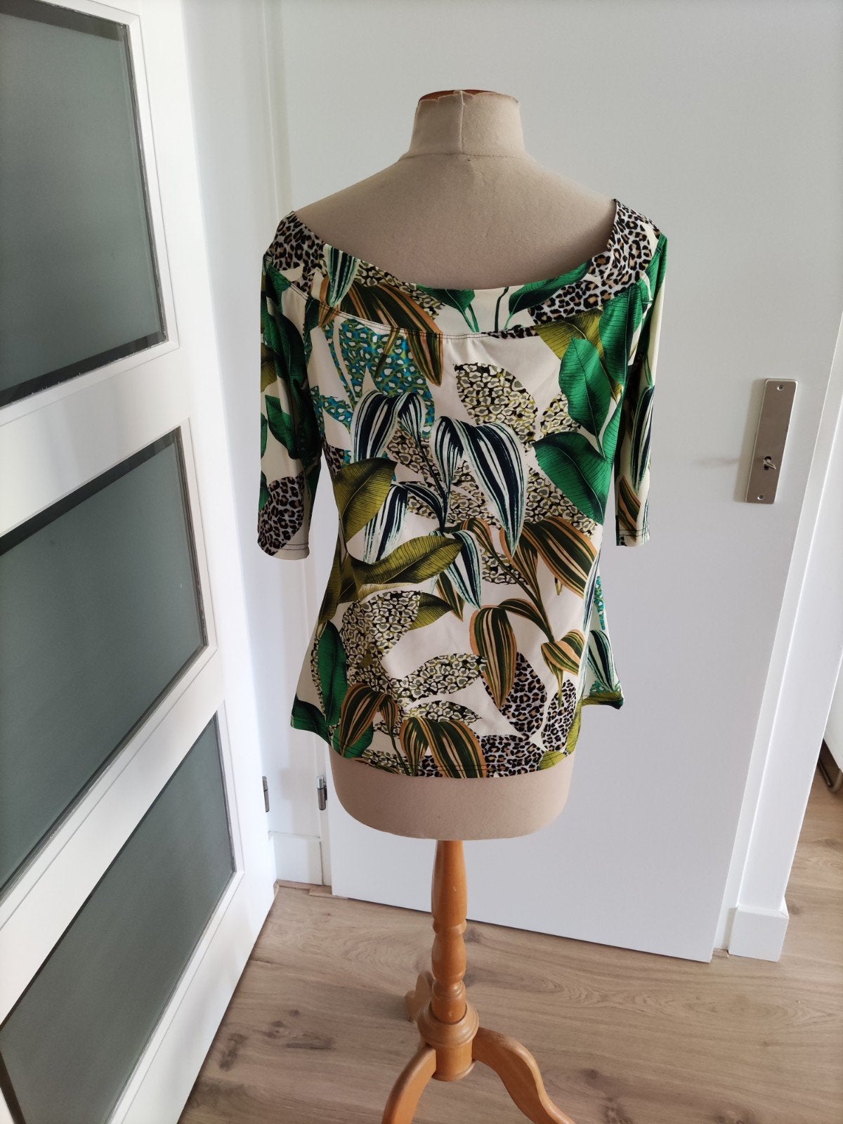 Studio Anneloes top groen M, Kleding | Dames, Studio Anneloes, Ophalen of Verzenden, Zo goed als nieuw, Korte mouw
