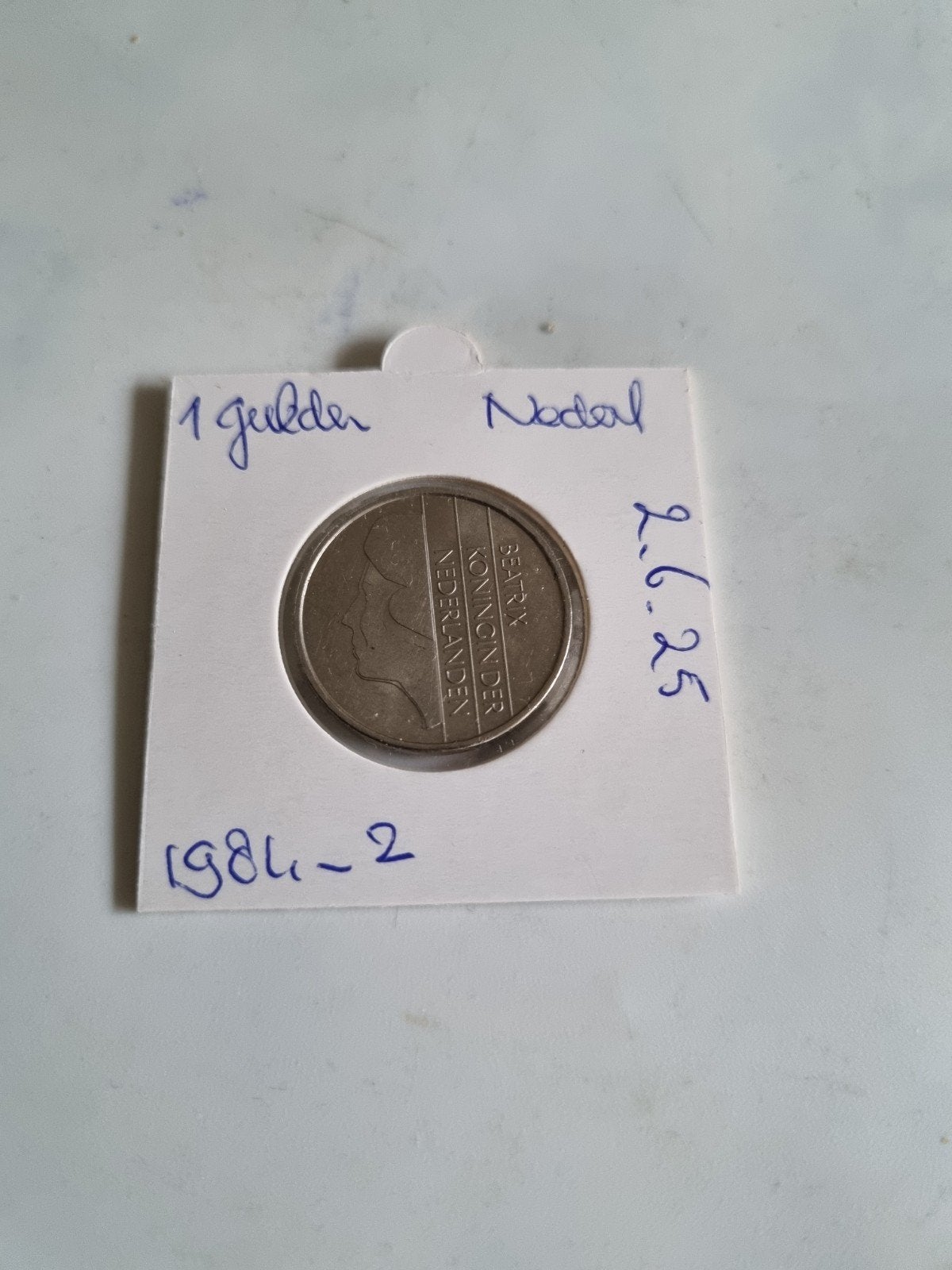 Nederland: een zeer mooie nikkelen 1 gulden munt uit 1984., Ophalen of Verzenden, Koningin Beatrix, 1 gulden, Losse munt