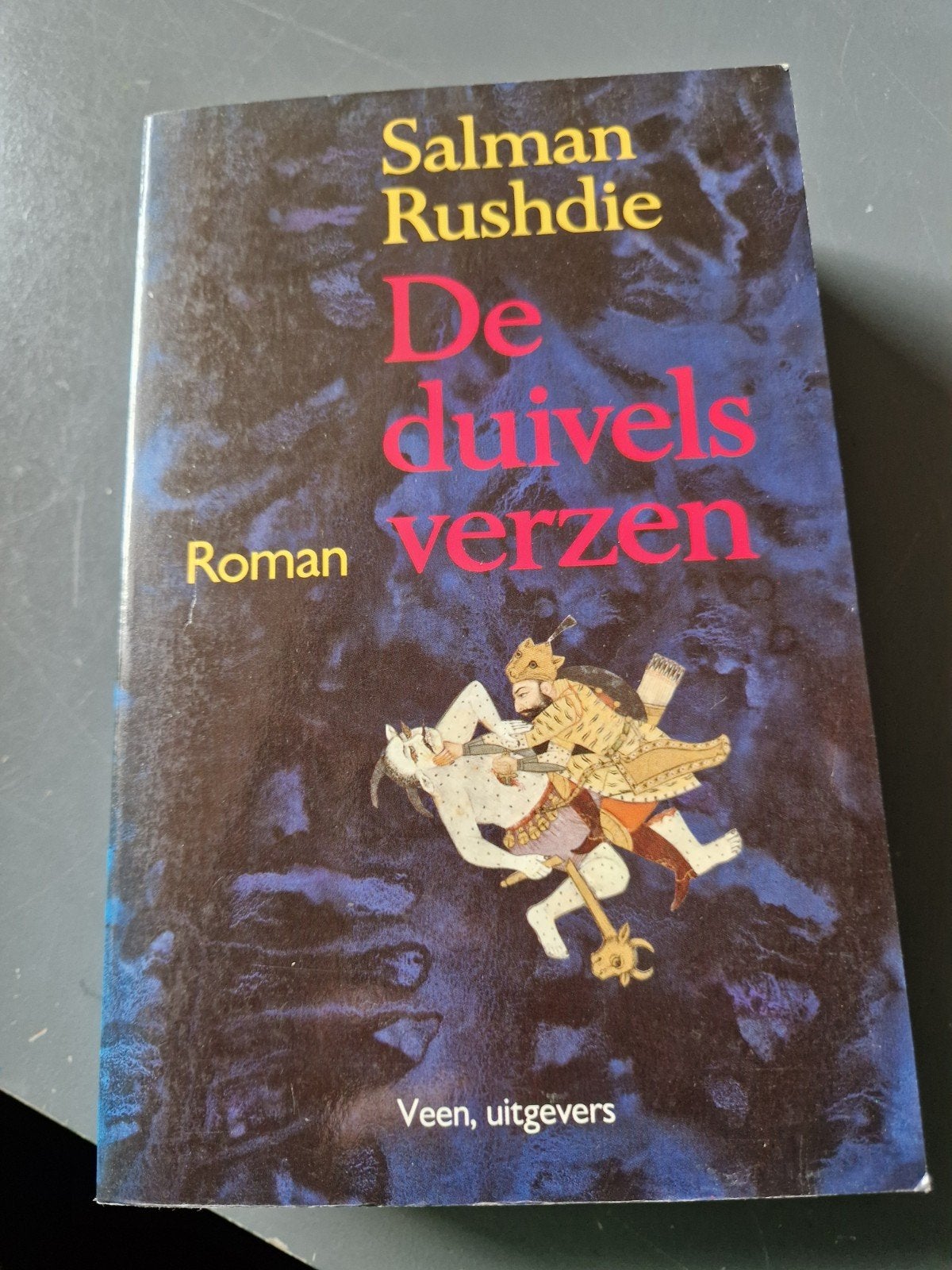 Salman Rushdie - De duivelsverzen (Roman), Boeken, Ophalen of Verzenden, Gelezen, Salman Rushdie, Nederland