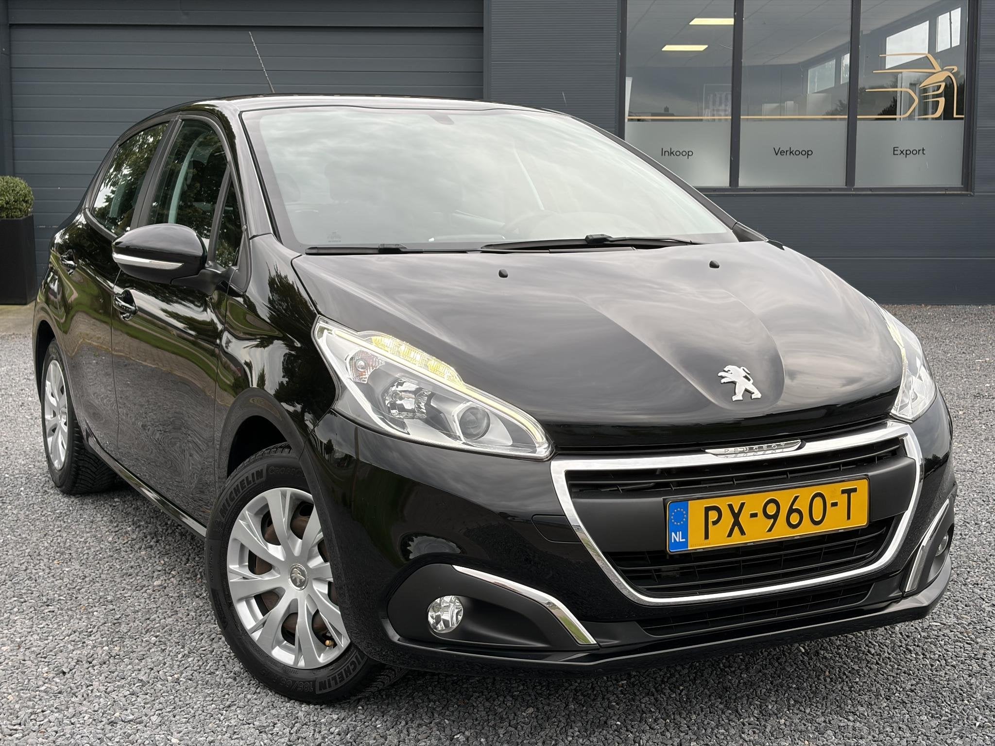 Peugeot 208 1.2 PureTech Blue Lion 2e EigenaarNaviC, Auto's, Voorwielaandrijving, Stof, Gebruikt, 1199 cc