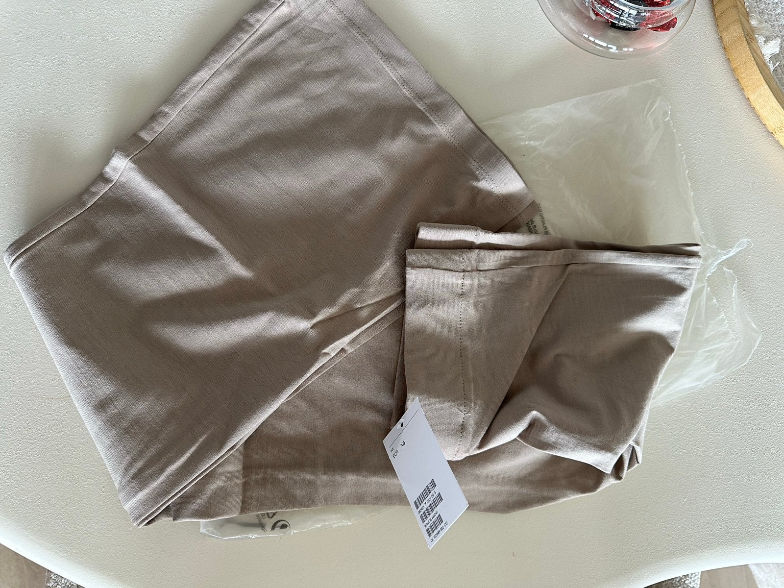 H&M beige legging maat XS, nieuw met kaartje, Beige, Nieuw, Ophalen of Verzenden, Maat 34 (XS) of kleiner