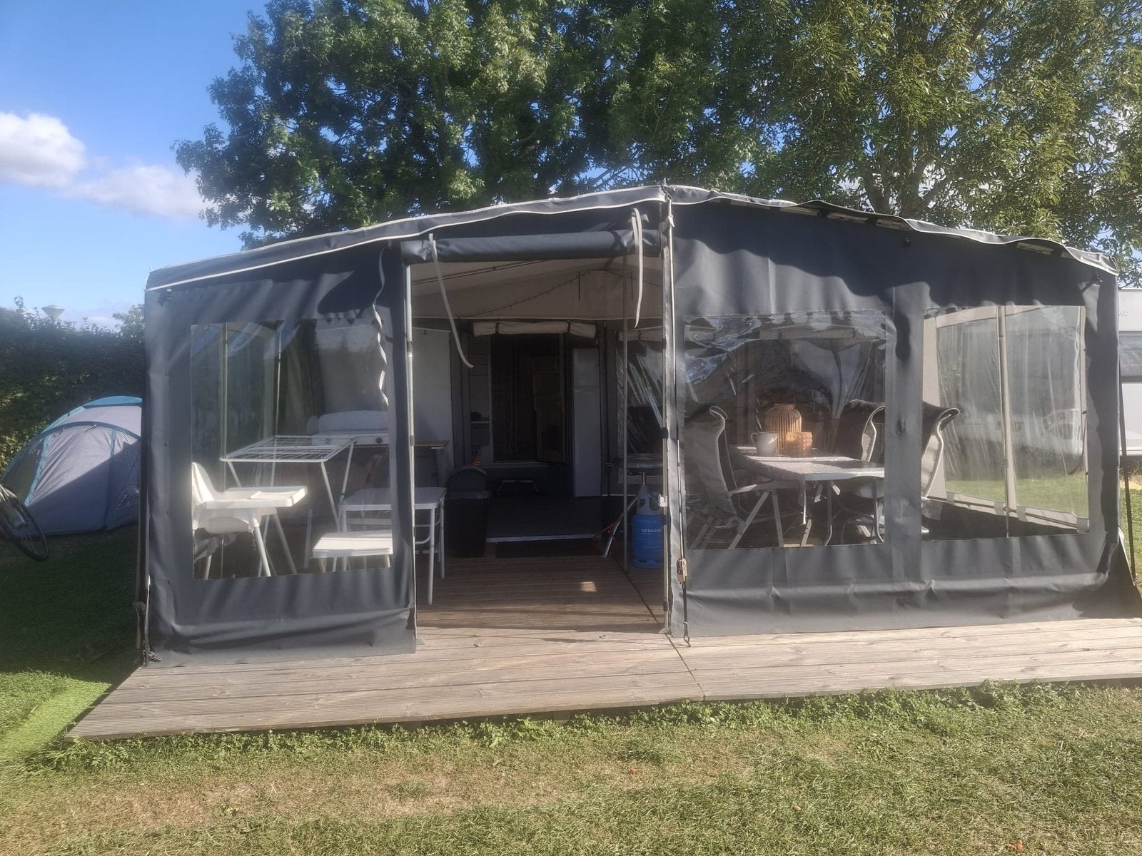 Hobby Exclusive caravan  met airco 4 persoons 13-7-1999, Ophalen of Verzenden, Tot en met 4