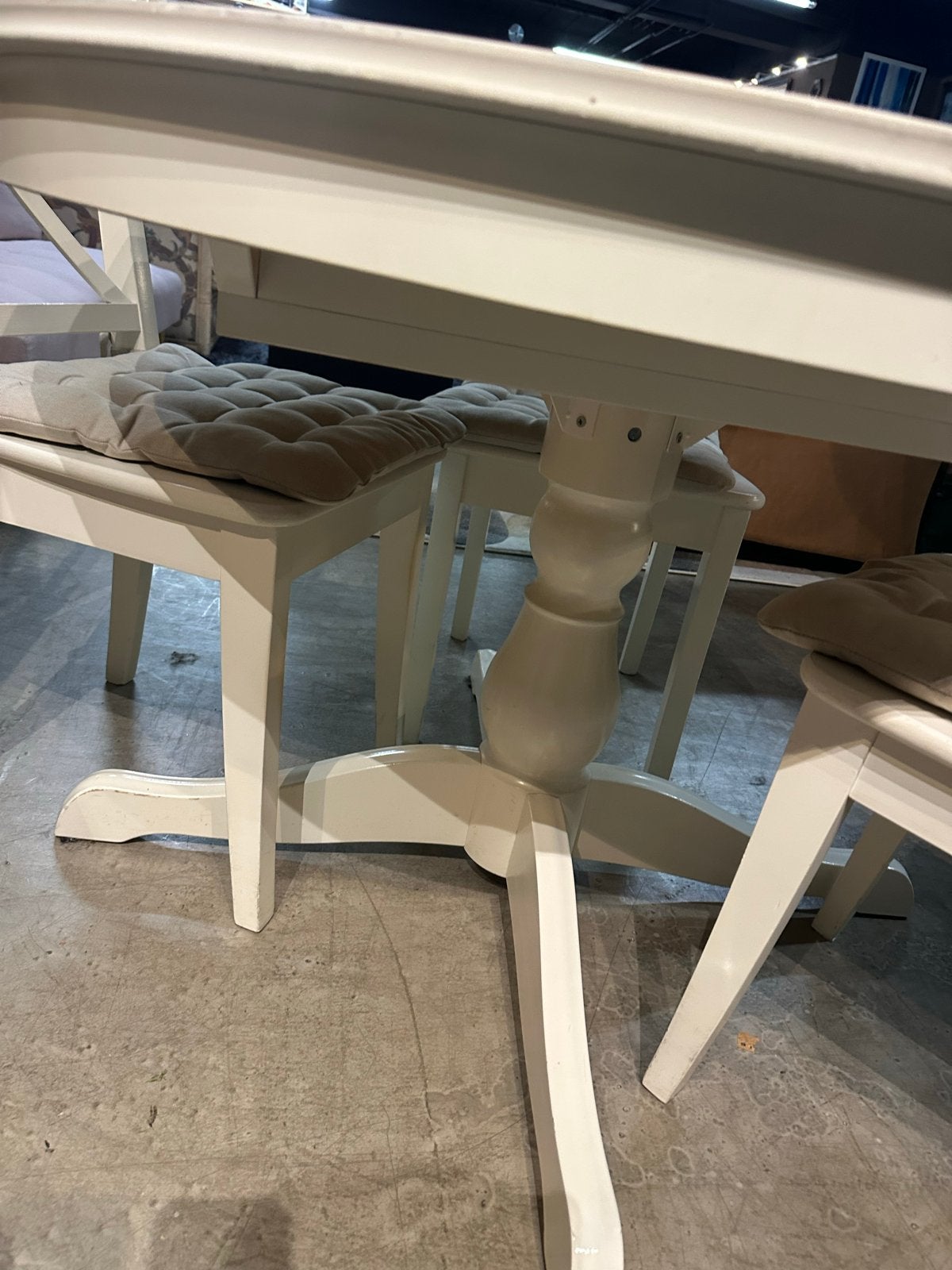 Uitschuifbare eettafel rond/ovaal wit 110-155cm, Huis en Inrichting, Gebruikt, 100 tot 150 cm, Ophalen of Verzenden, X